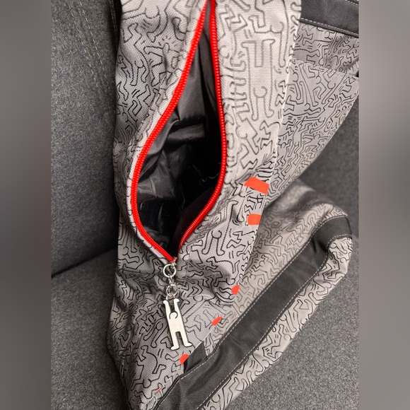 Keith Haring Art Bag - Picture 7 of 15